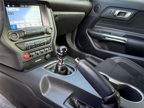 Used 2017 Ford Mustang Shelby GT350 image 45