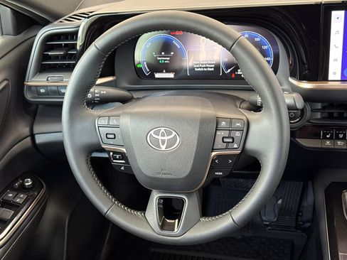 New 2026 Toyota Crown XLE image 21