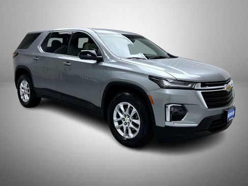 Used 2023 Chevrolet Traverse LS w/ LPO, Cargo Package AWD/4WD image 3
