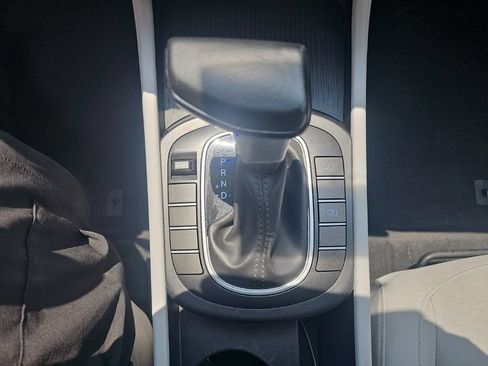 Used 2024 Hyundai Kona SEL FWD image 22