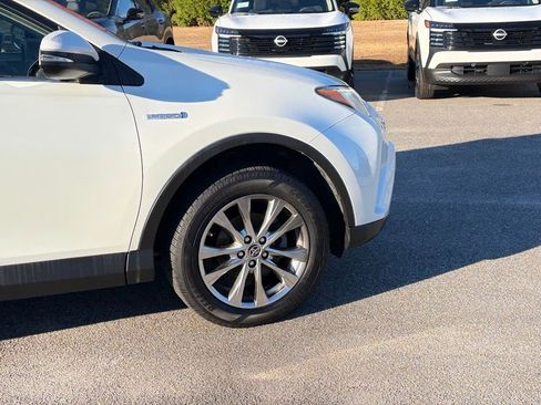 Used 2016 Toyota RAV4 Limited image 8