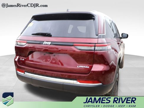 Used 2024 Jeep Grand Cherokee Limited AWD/4WD image 10