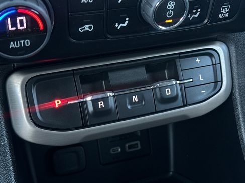 Used 2023 GMC Acadia Denali w/ Denali Ultimate Package image 31