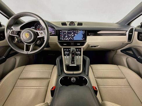 Certified 2023 Porsche Cayenne Coupe AWD/4WD image 21
