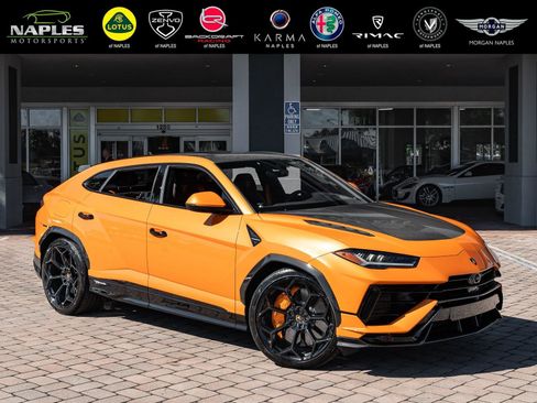 Used 2023 Lamborghini Urus Performante image 1
