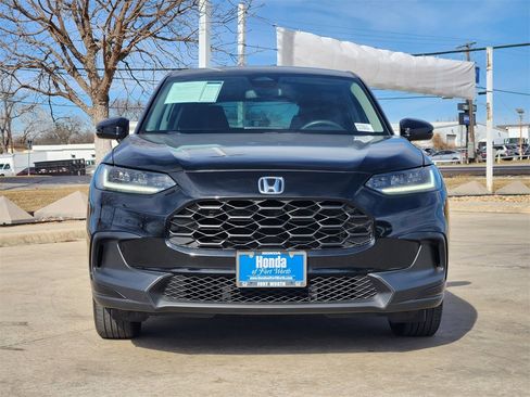 Certified 2023 Honda HR-V LX image 2