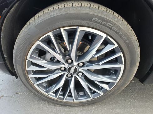 Used 2024 Cadillac XT4 Sport AWD/4WD image 10