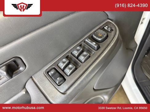 Used 2007 Chevrolet Silverado 2500 LT w/ Heavy-Duty Power Package image 33