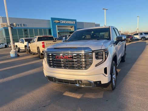 Used 2023 GMC Sierra 1500 Denali image 3