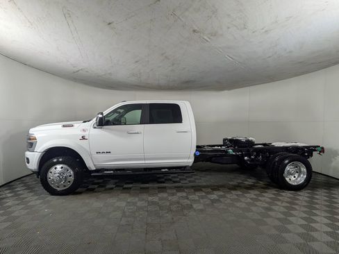 New 2026 RAM 5500 Tradesman image 3