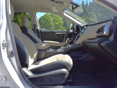 Used 2020 Subaru Outback Limited w/ Popular Package #2 AWD/4WD image 30