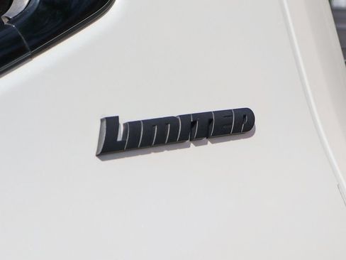 Used 2024 Toyota Tundra Limited AWD/4WD image 60