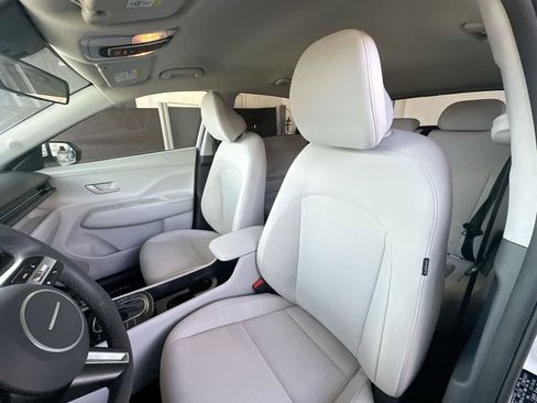 Used 2024 Hyundai Kona SEL FWD image 14