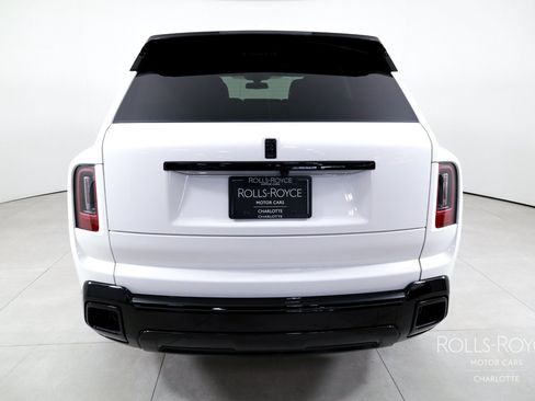 Used 2026 Rolls-Royce Cullinan AWD/4WD image 9