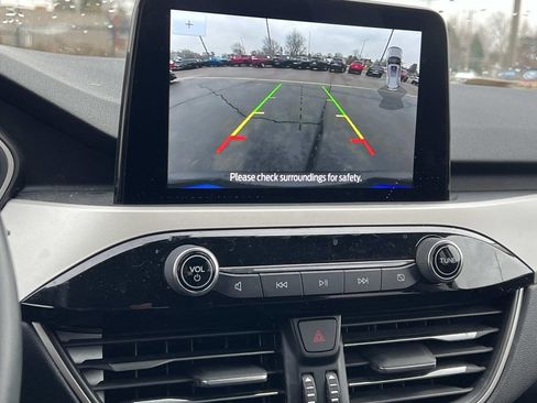 Used 2022 Ford Escape SEL w/ Class II Trailer Tow Package image 16