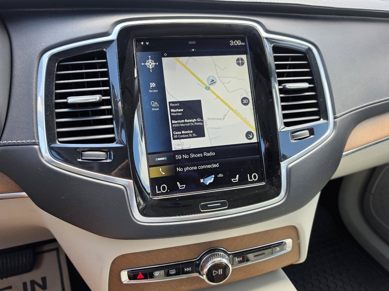 Used 2017 Volvo XC90 T6 Inscription w/ Vision Package AWD/4WD image 13