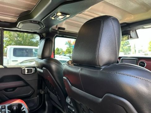 Used 2023 Jeep Wrangler Unlimited Rubicon 392 AWD/4WD image 16
