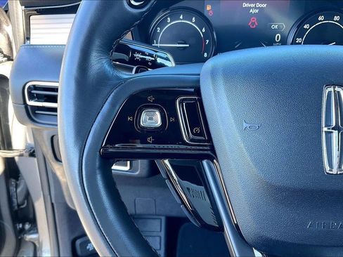 Used 2022 Lincoln Corsair AWD w/ Premium Package image 15
