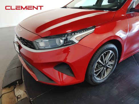 Used 2022 Kia Forte LXS image 39