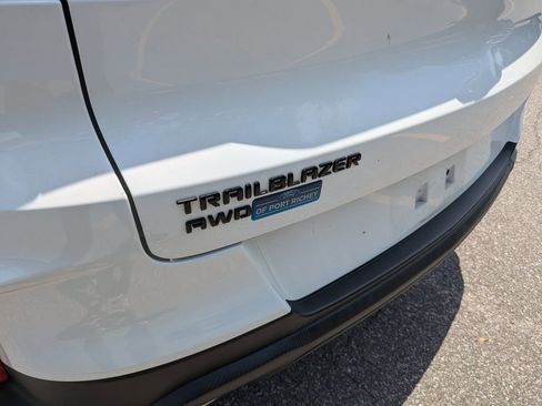 Used 2023 Chevrolet TrailBlazer RS AWD/4WD image 72
