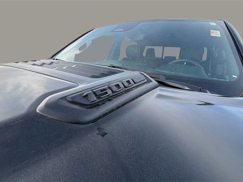 Used 2025 RAM 1500 Laramie w/ Sport Appearance Package image 9