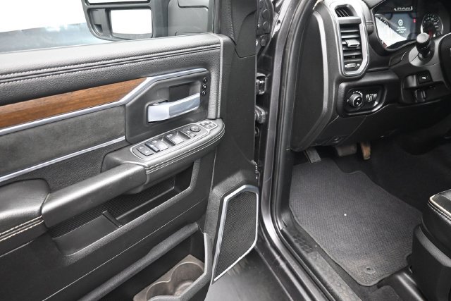 Used 2024 RAM 2500 Laramie w/ Safety Group AWD/4WD image 17