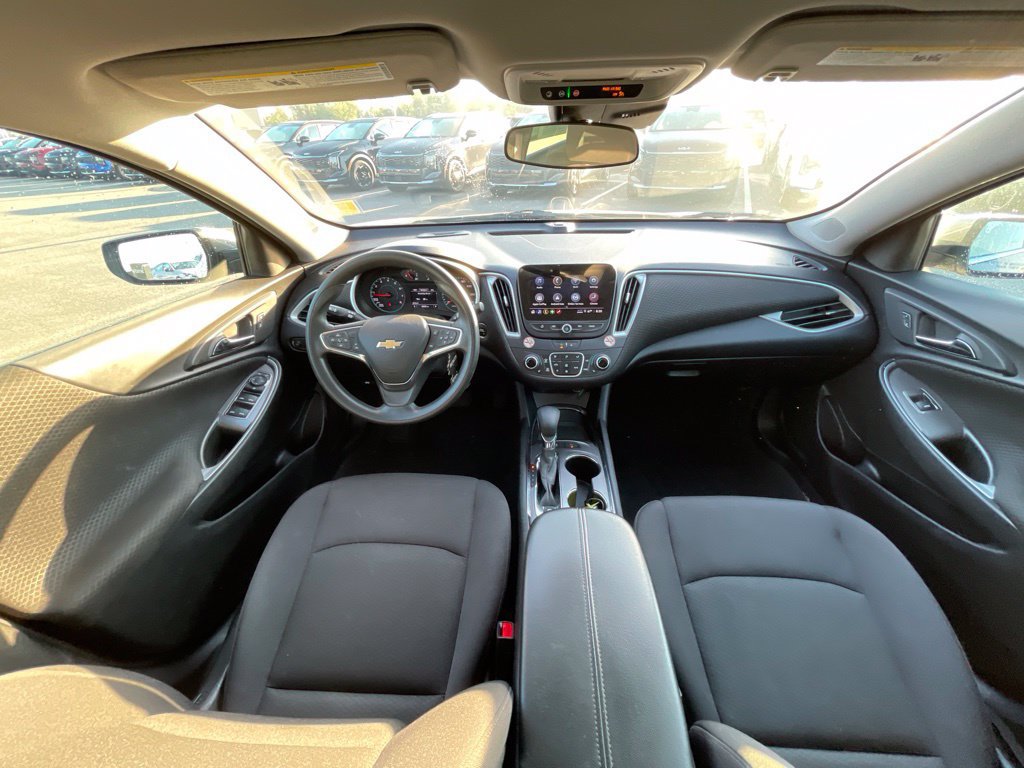 Used 2024 Chevrolet Malibu LT FWD image 20