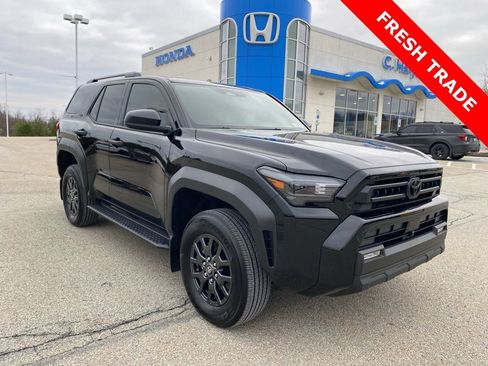 Used 2025 Toyota 4Runner SR5 image 1