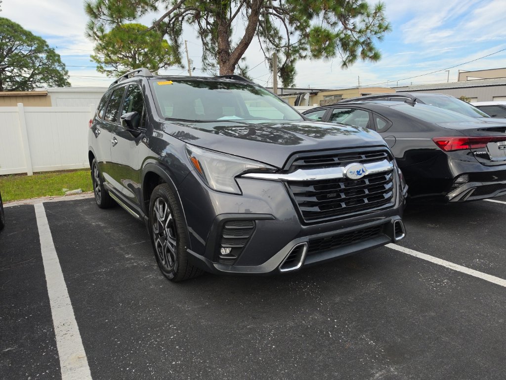Used 2024 Subaru Ascent Touring AWD/4WD image 3