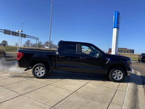 Used 2023 Ford F150 XLT image 12