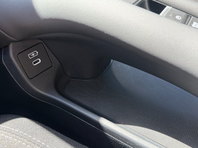 Used 2024 Honda HR-V LX image 29