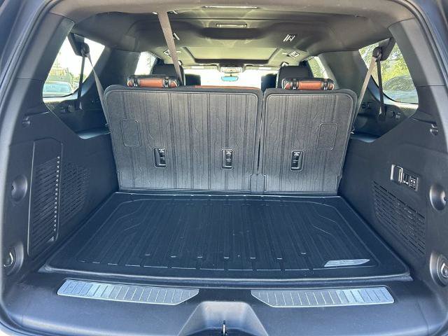 Used 2023 GMC Yukon XL Denali Ultimate w/ LPO, Floor Liner Package AWD/4WD image 23