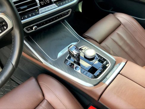 Used 2022 BMW X7 M50i AWD/4WD image 15