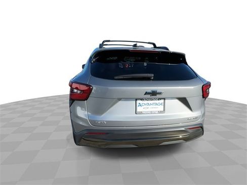 Certified 2025 Chevrolet Trax ACTIV image 7