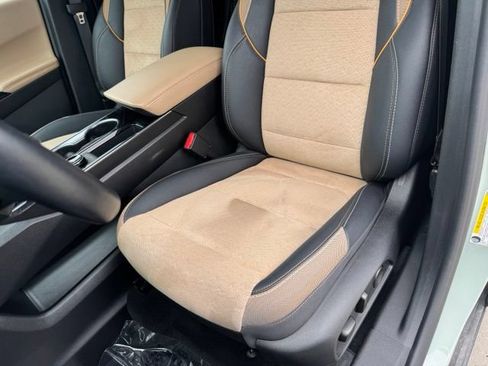 Certified 2025 Chevrolet Equinox ACTIV AWD/4WD image 5