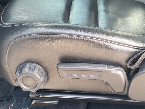 Used 2022 Jeep Wrangler Unlimited Rubicon w/ Xtreme Recon 35" Tire Package image 14