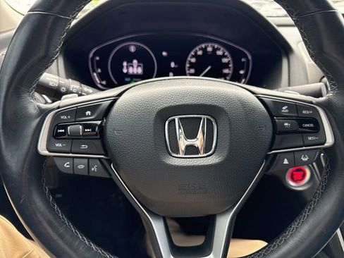 Used 2021 Honda Accord Touring image 17