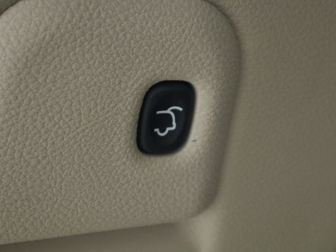 Used 2021 Jeep Grand Cherokee Limited w/ Premium Lighting Group AWD/4WD image 31