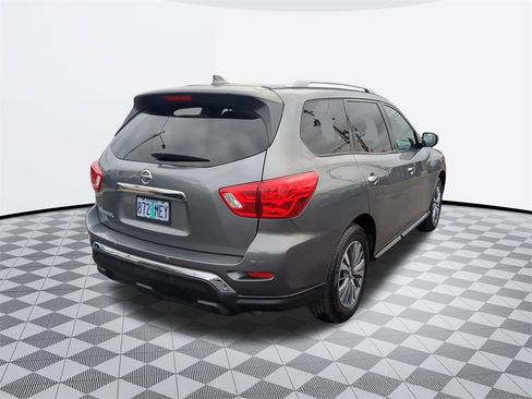 Used 2020 Nissan Pathfinder S image 6