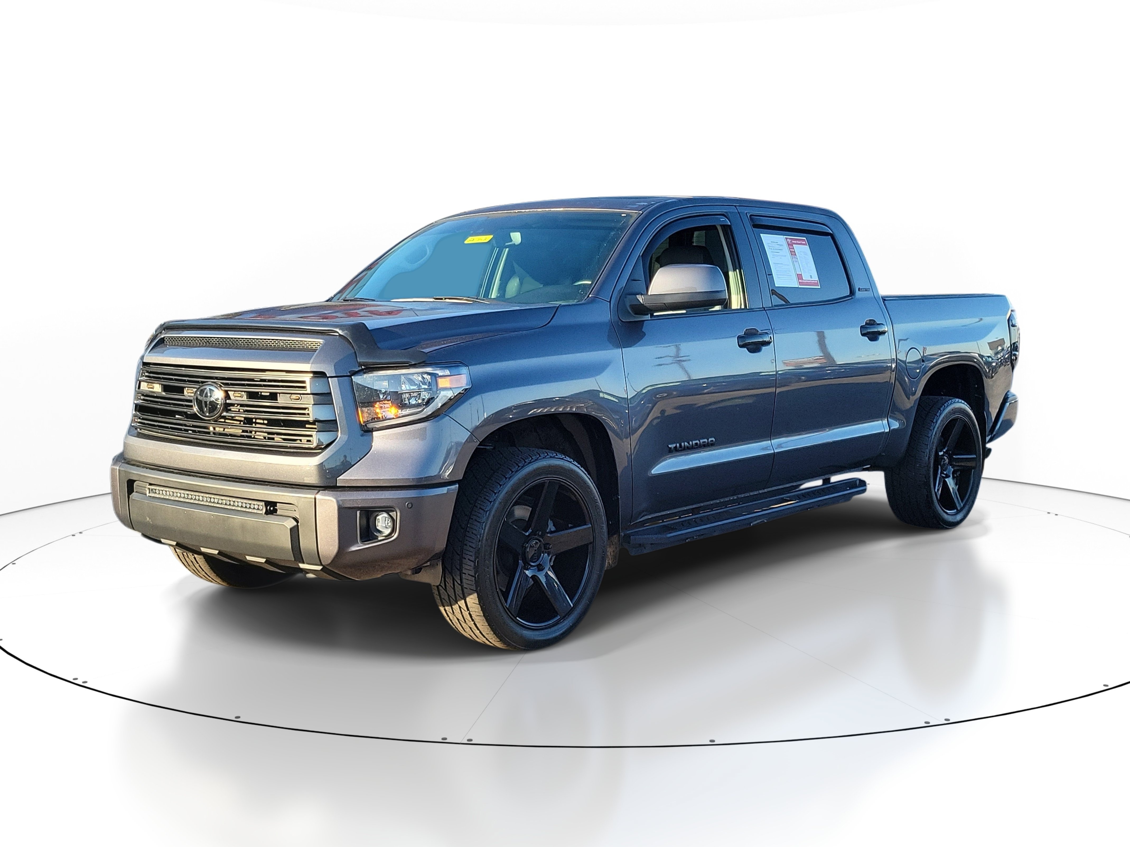 Used 2021 Toyota Tundra Limited w/ Limited Premium Package AWD/4WD image 2