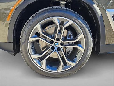 Used 2026 BMW X5 xDrive40i AWD/4WD image 9