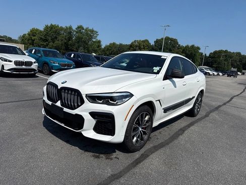 Used 2022 BMW X6 M50i w/ Premium Package AWD/4WD image 3