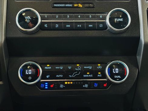 Used 2020 Ford Expedition XLT w/ Equipment Group 202A AWD/4WD image 62