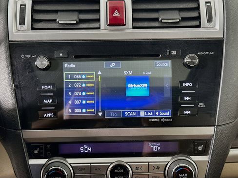 Used 2017 Subaru Outback 2.5i Limited image 19