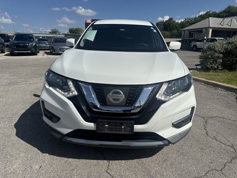 Used 2017 Nissan Rogue S FWD image 8