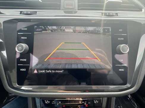 Certified 2023 Volkswagen Tiguan SE R-Line image 17