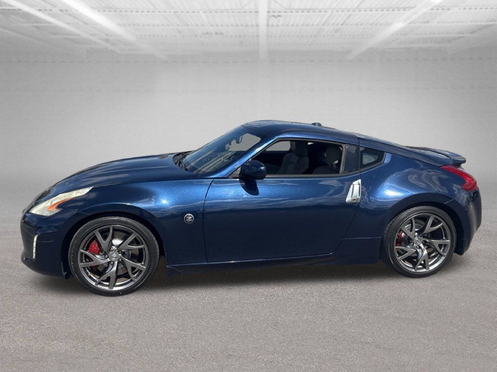 Used 2013 Nissan 370Z Touring w/ Sport Pkg RWD image 4