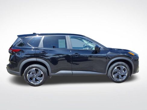 Used 2025 Nissan Rogue SV FWD image 12