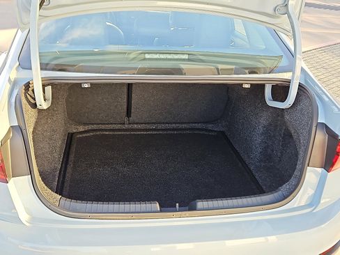 Used 2025 Volkswagen Jetta SEL image 6