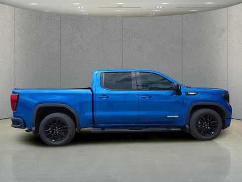 Used 2022 GMC Sierra 1500 Elevation w/ Elevation Premium Package RWD image 3